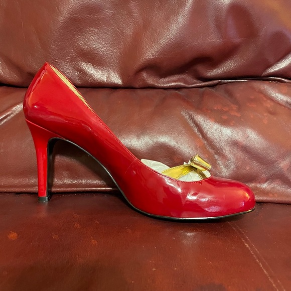 Gianni Bini Heels - Picture 2 of 3